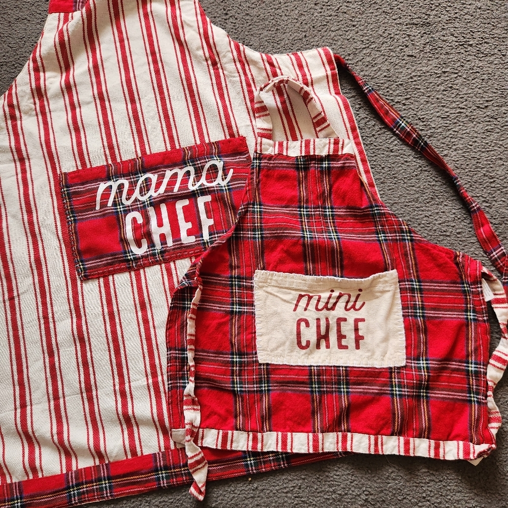 MUD PIE Mama Chef and Mini Chef Aprons Red Plaid Stripes Cooking Baking